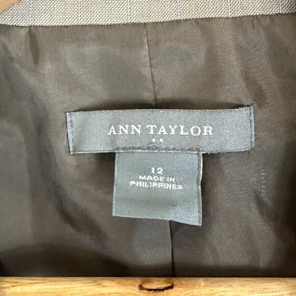 Ann Taylor Blazer Womens 12 Gray Tailored 3 Button Neutral Light Academia Career - Picture 4 of 5